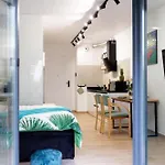 Luxurycity With Terrace Апартаменты