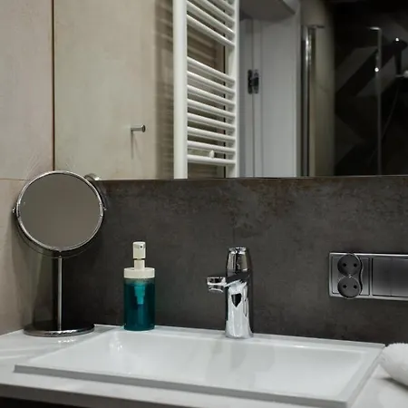 アパート Luxurycity With Terrace ヴロツワフ