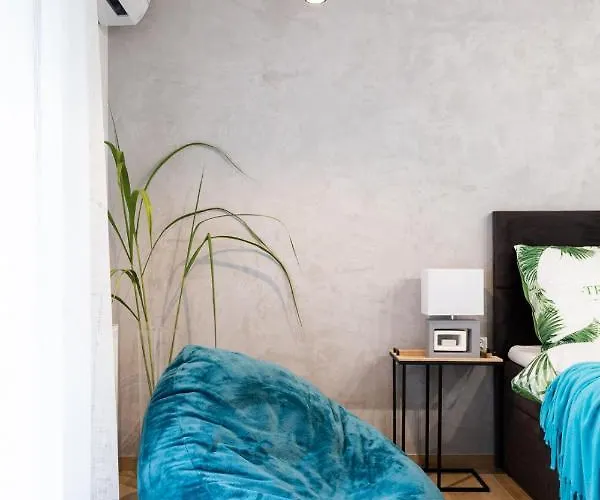 Luxurycity With Terrace Apartment